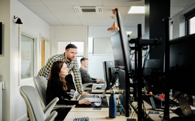 Photograph for Recommended technology for KYC and AML compliance in fintech